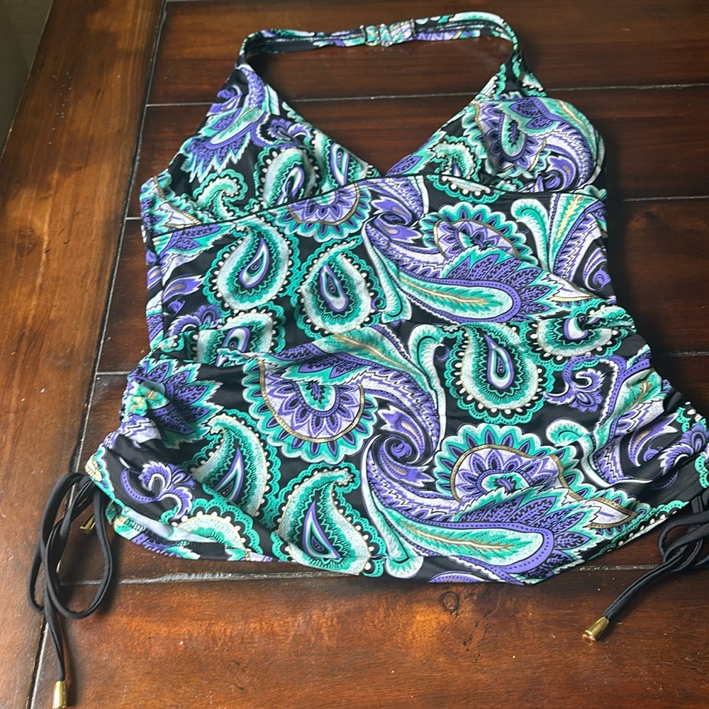 Tropical Escape Women’s Paisley Swimsuit Top Size 12